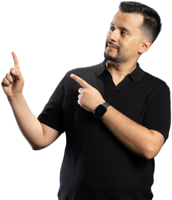 Jeff Camilo señalando